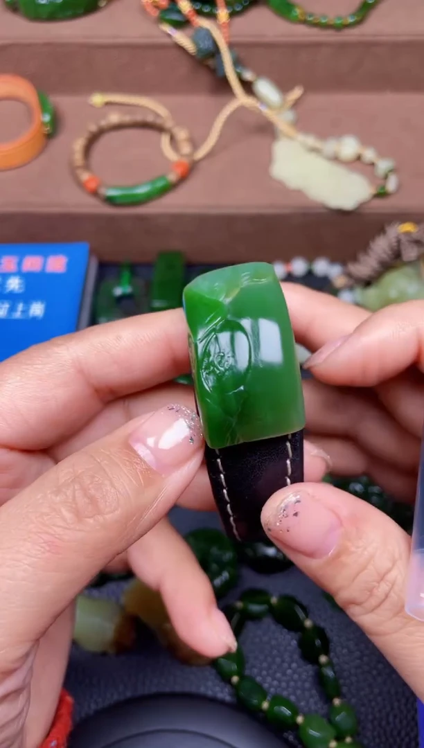 颈饰未镶嵌和田玉f20