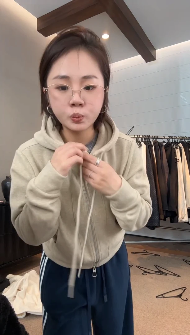 知****.XUZIYU.小个子定制外套