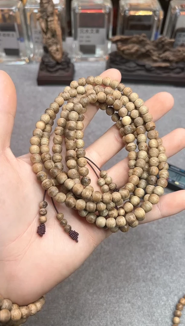 【闪购商品】沉香手串45号柬埔寨多样性发货1条