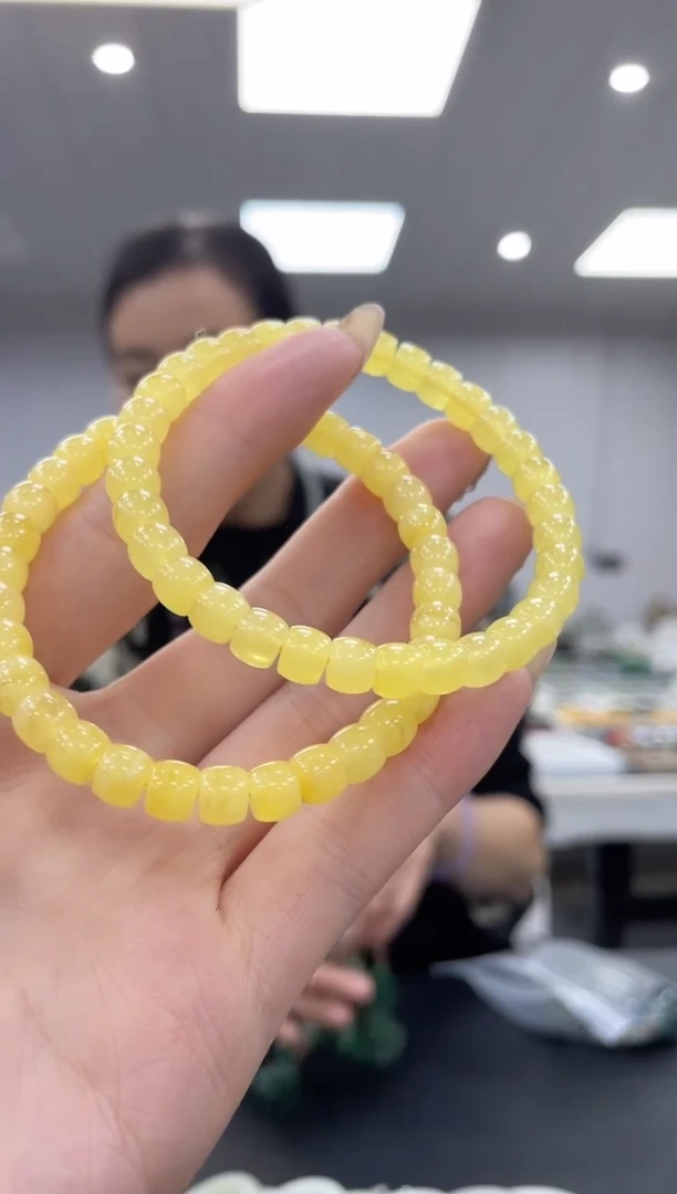 【闪购商品】蜜蜡手链未镶嵌多样性拍一发一jj直切