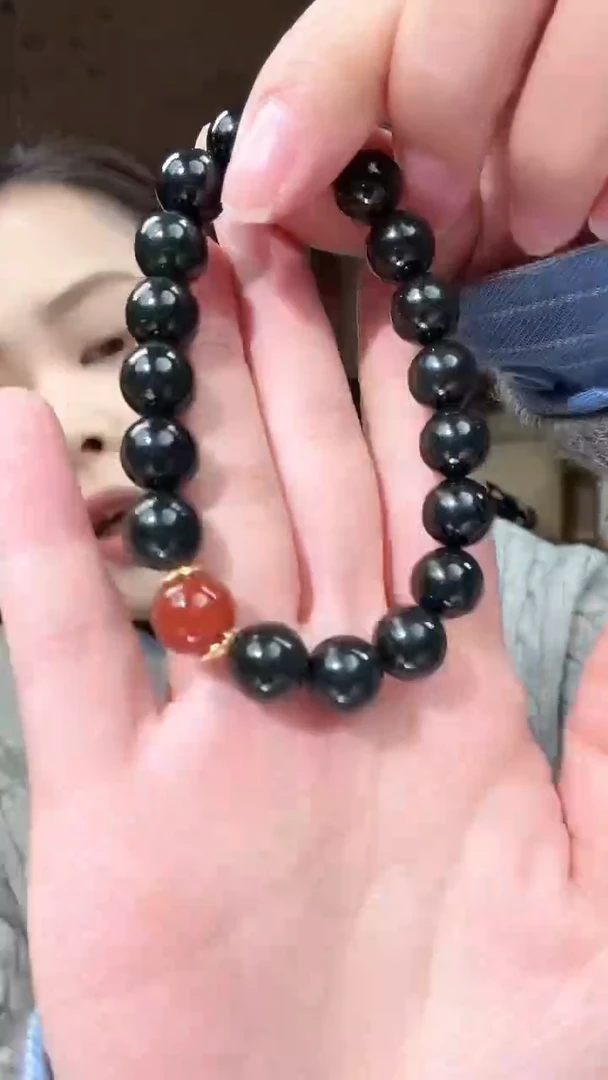 未镶嵌手串和田玉和田玉黑青10mm圆珠手串