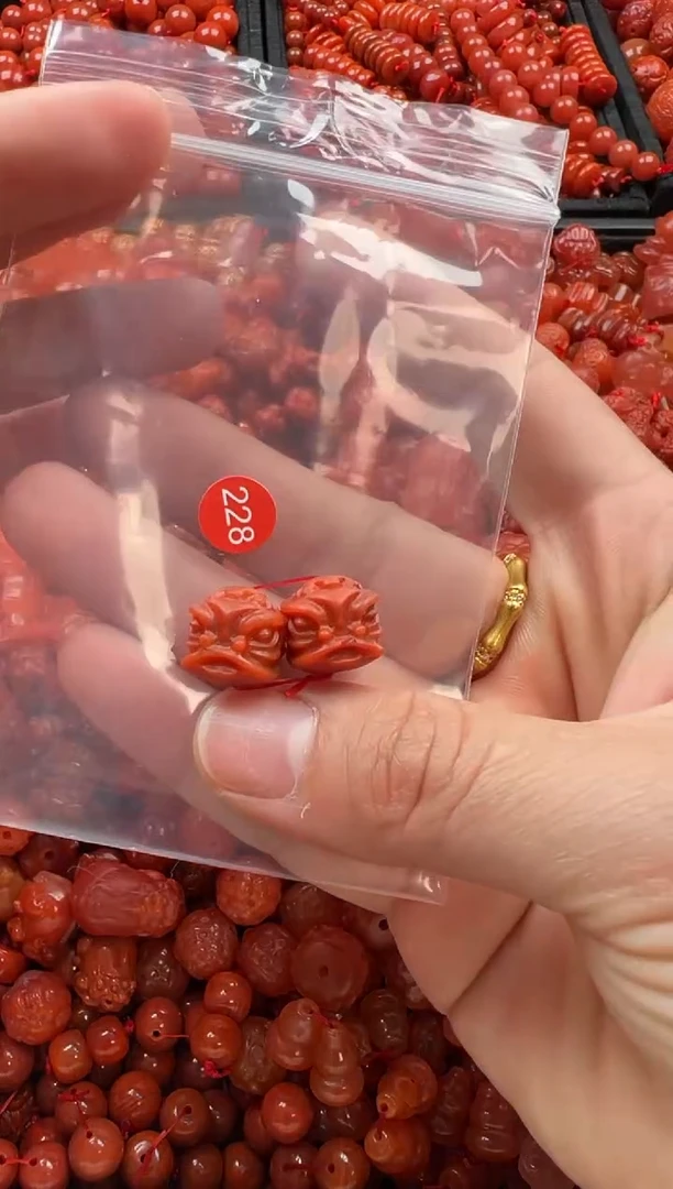 【闪购商品】南红玛瑙颈饰未镶嵌1