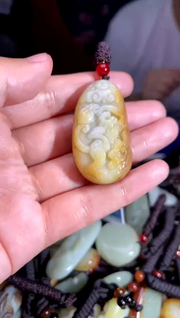 和田玉未镶嵌挂件1