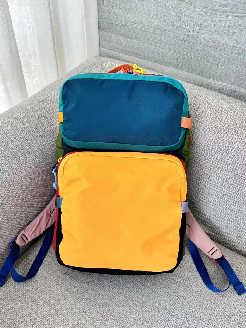 日系休闲16L男女款机器人书包双肩包防水背包户外旅行双肩包