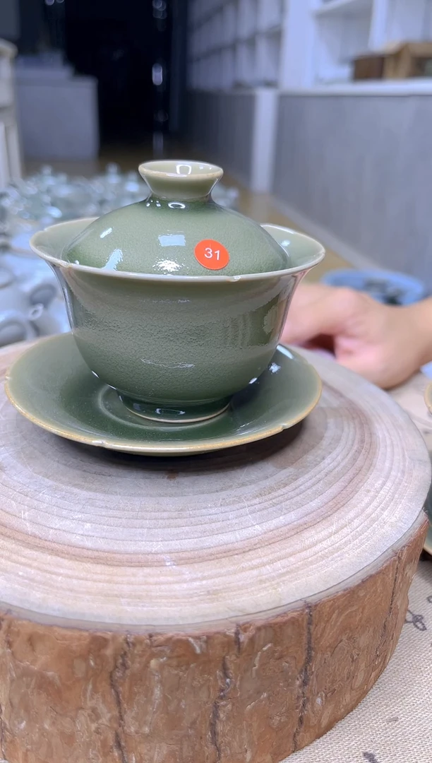 杯原生态原矿葱绿盖碗