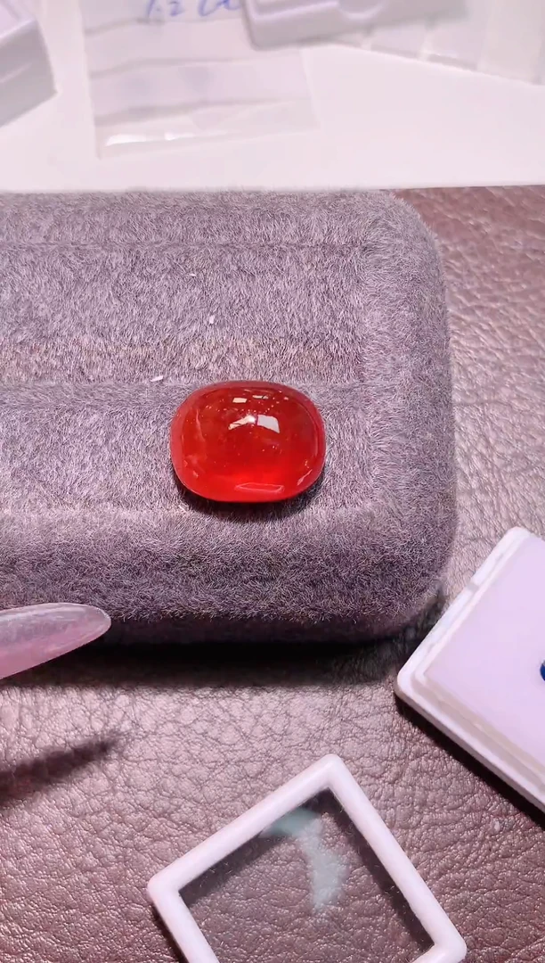 未镶嵌珠宝半成品石榴石33.35ct 糖塔 天然石榴石