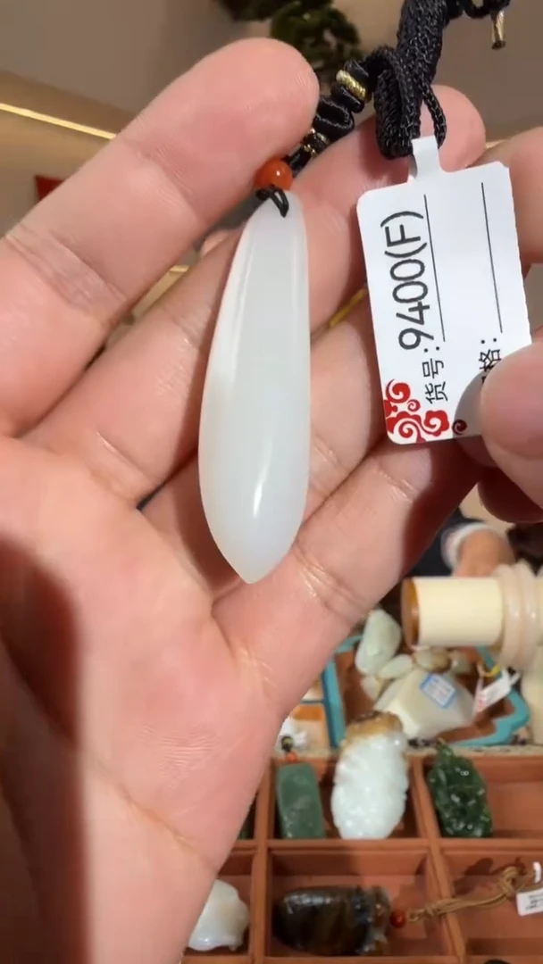 颈饰未镶嵌和田玉F