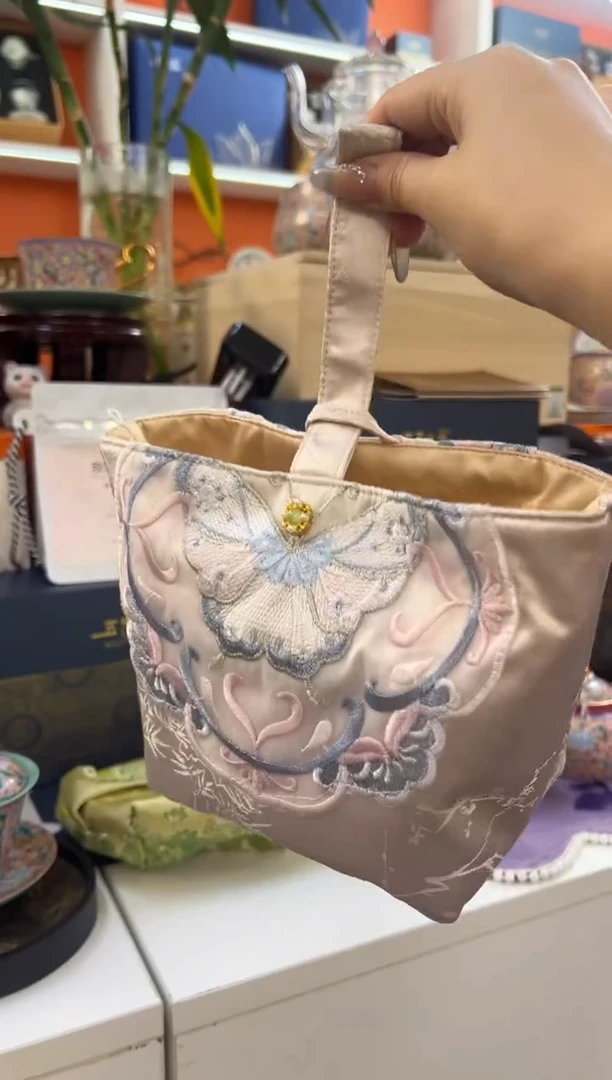 瓷片小乔闪电购链接
