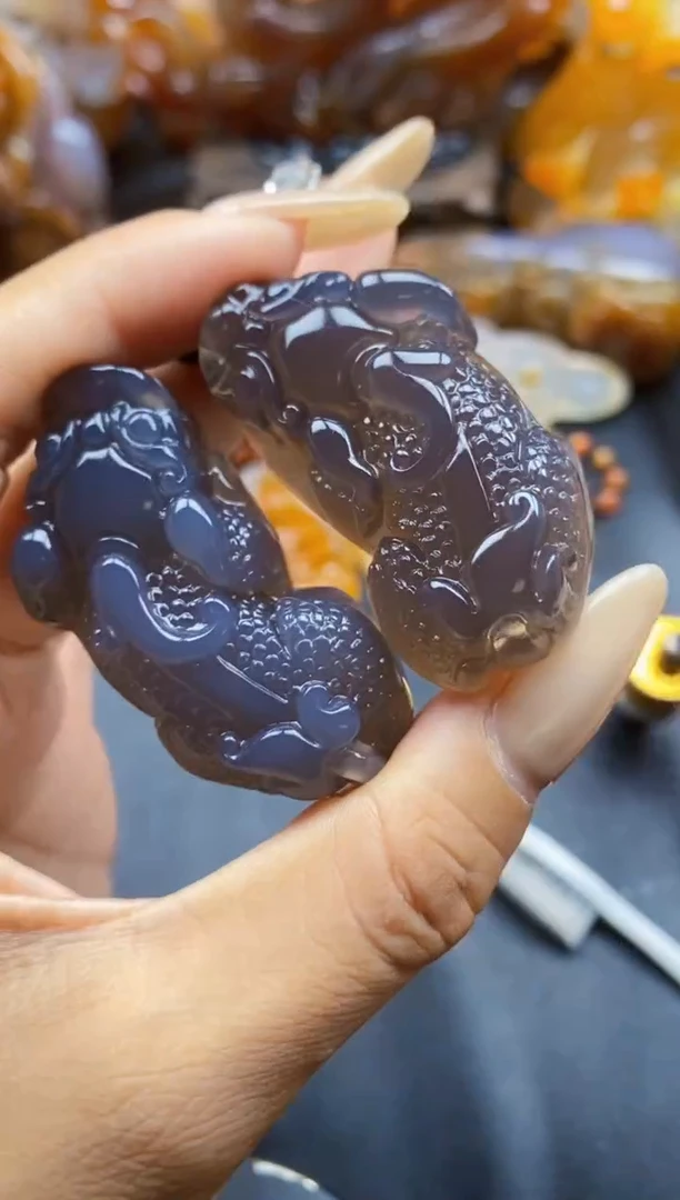 玛瑙/玉髓挂件未镶嵌ll