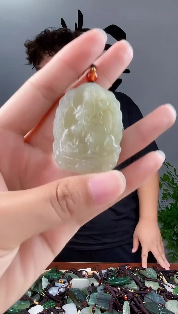 和田玉未镶嵌颈饰拍一发一，多样性发货
