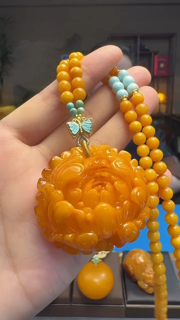 琥珀吊坠(赠链)未镶嵌天然保真蜜蜡牡丹花套装