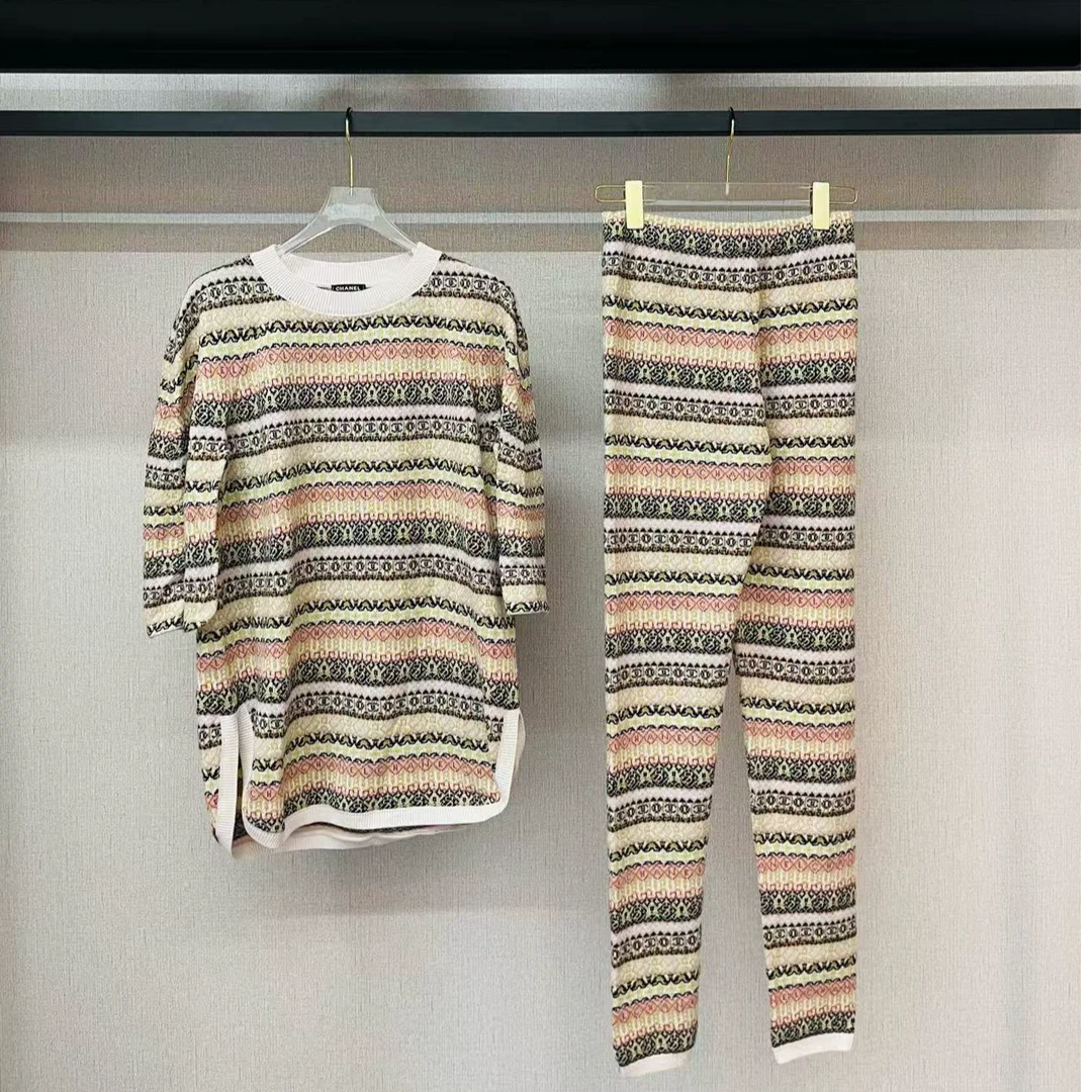 95新 Chanel/香奈儿 彩色满印logo羊绒金丝针织套装/f38/编号819