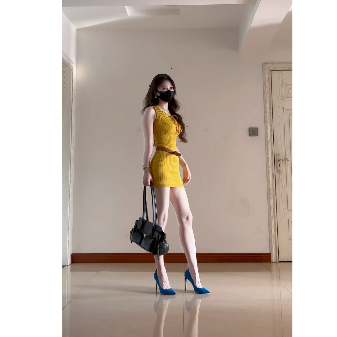 纯欲性感御姐绑带修身显瘦针织无袖包臀连衣裙女2025新款