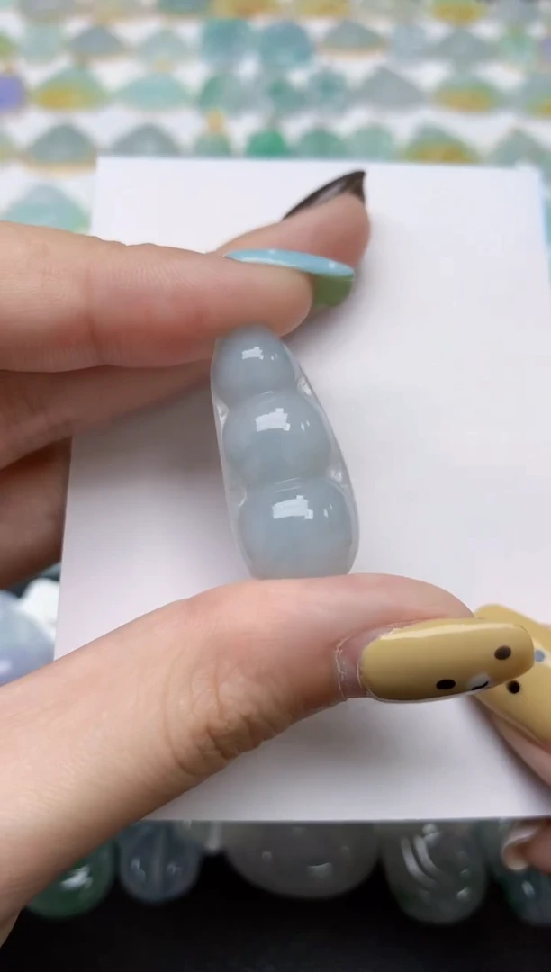 翡翠未镶嵌颈饰天然翡翠A货