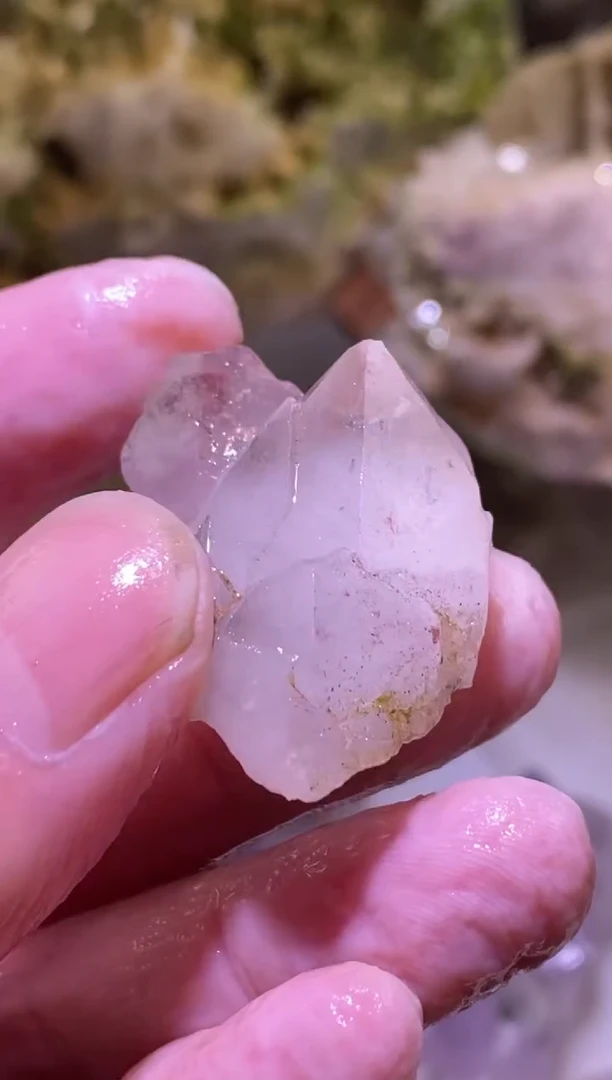 未镶嵌珠宝半成品水晶73号粉色矿粉细闪四川美姑超七花园水晶