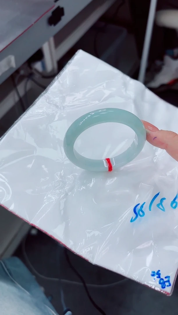 【闪购商品】翡翠手镯未镶嵌00000000000