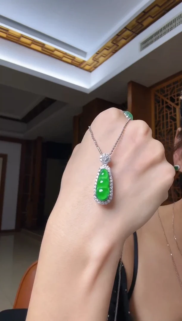 吊坠(不含链)银S925镶嵌翡翠天然翡翠吊坠