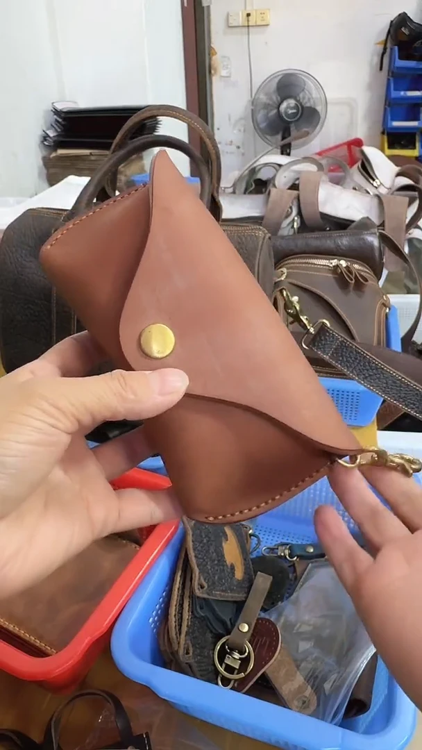 头层牛皮眼镜盒五金微瑕