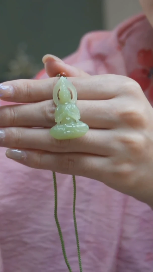 和田玉未镶嵌颈饰王*C19