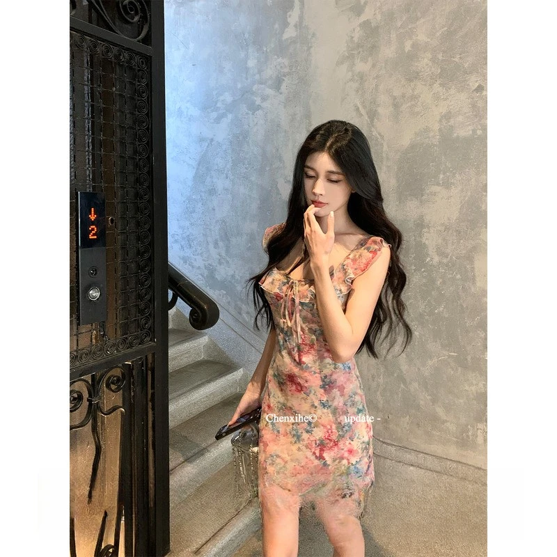 荷叶边领口碎花绑带收腰雪纺连衣裙2025新款短款显瘦A字裙网红款