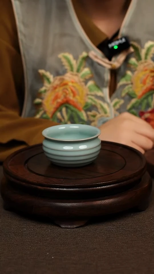 瓷片天青色全手工玹纹杯80ml微瑕不带礼盒