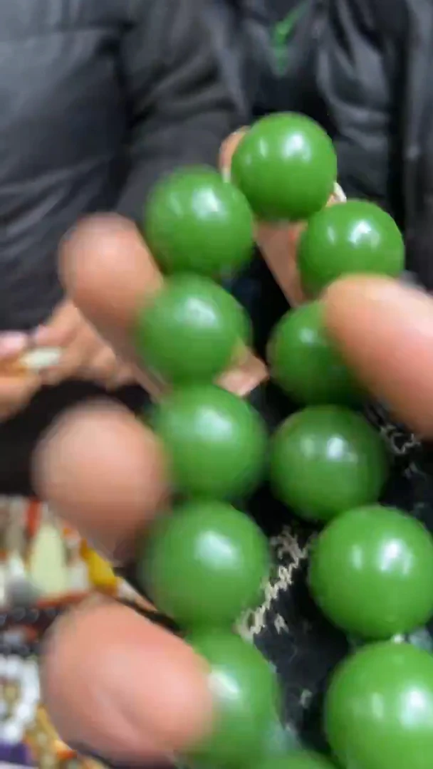 未镶嵌和田玉挂件1