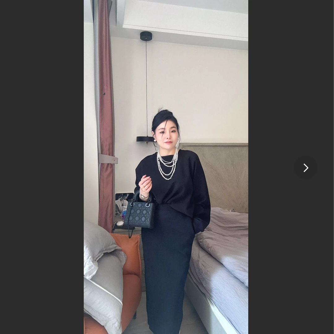 【2025027清仓】黑色圆领卫衣半身裙套装