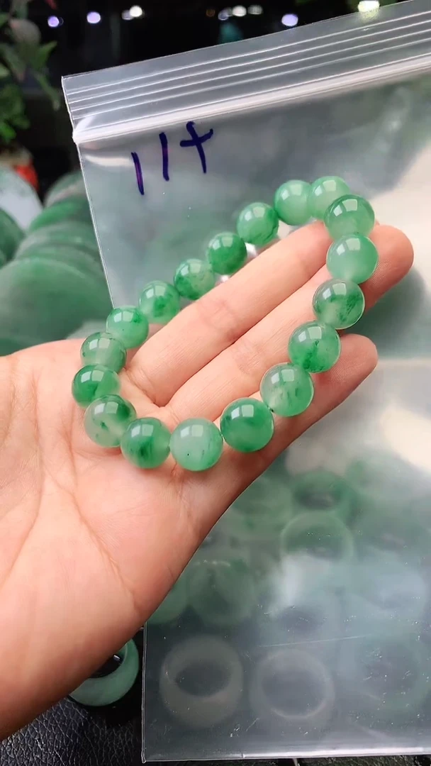 定制石英质玉（非洲翠）珠子