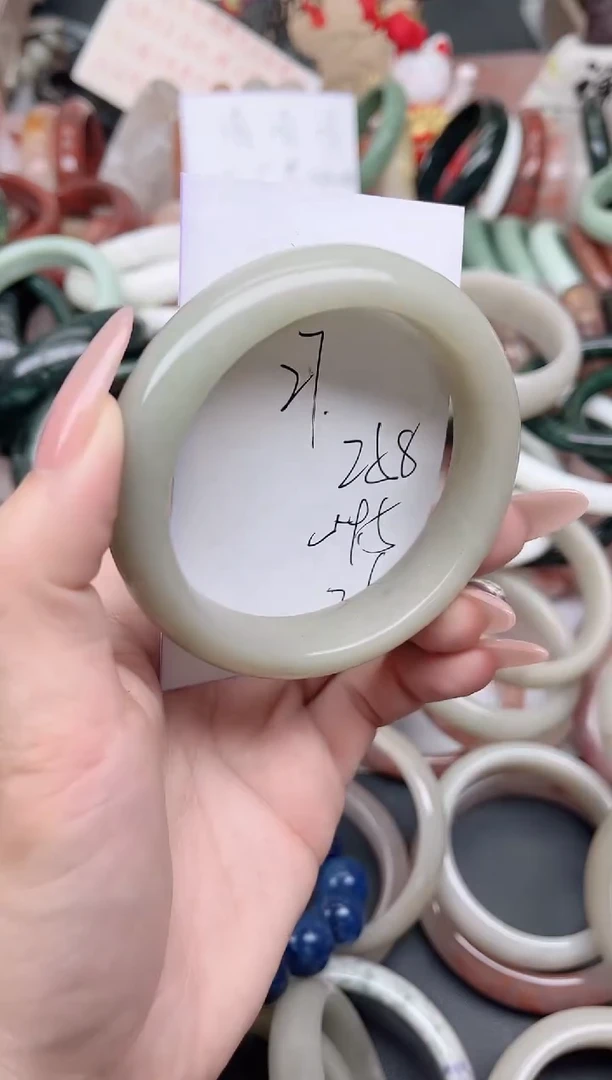 未镶嵌手镯石英质玉258