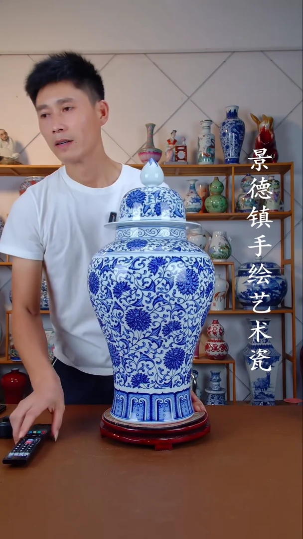 现代景德镇手工手绘陶瓷摆件20