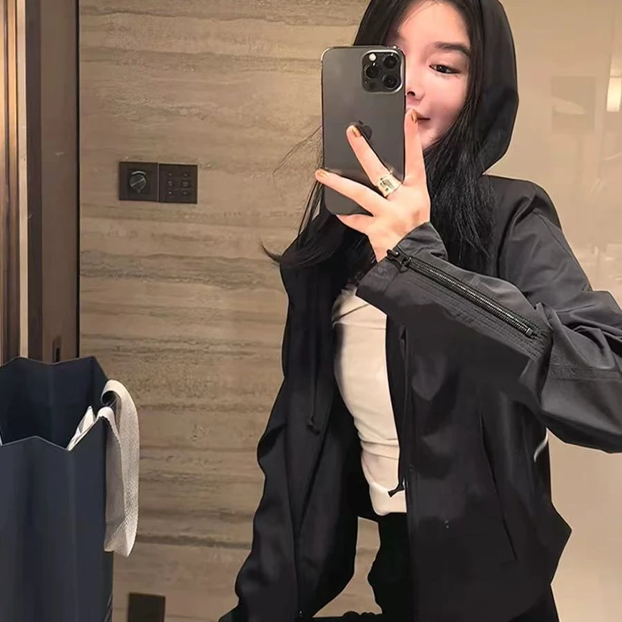 D3018春季黑色赫本连帽气质显瘦时尚美式炸街冲锋衣外套