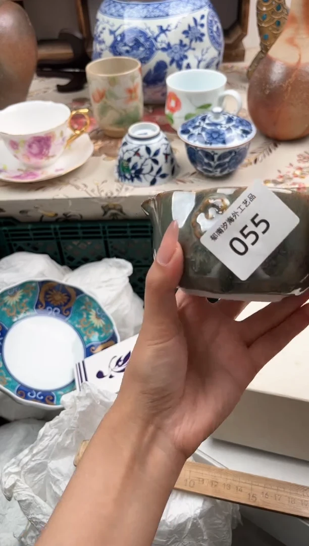 瓷片小*鯉E         055