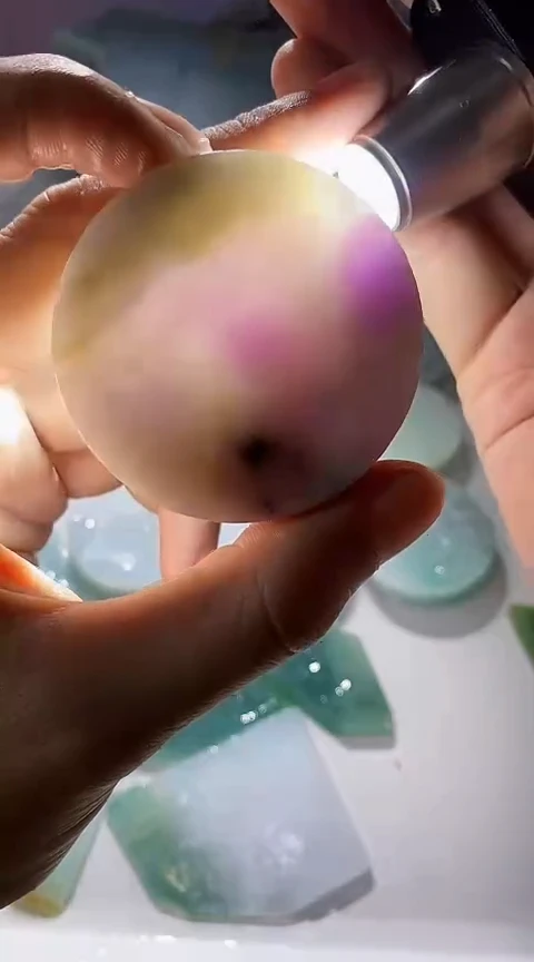 翡翠未镶嵌颈饰翡翠889