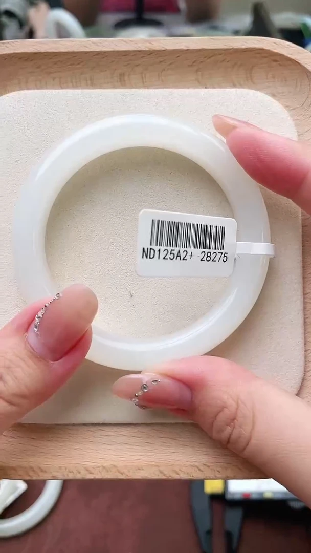 和田玉手镯未镶嵌55+