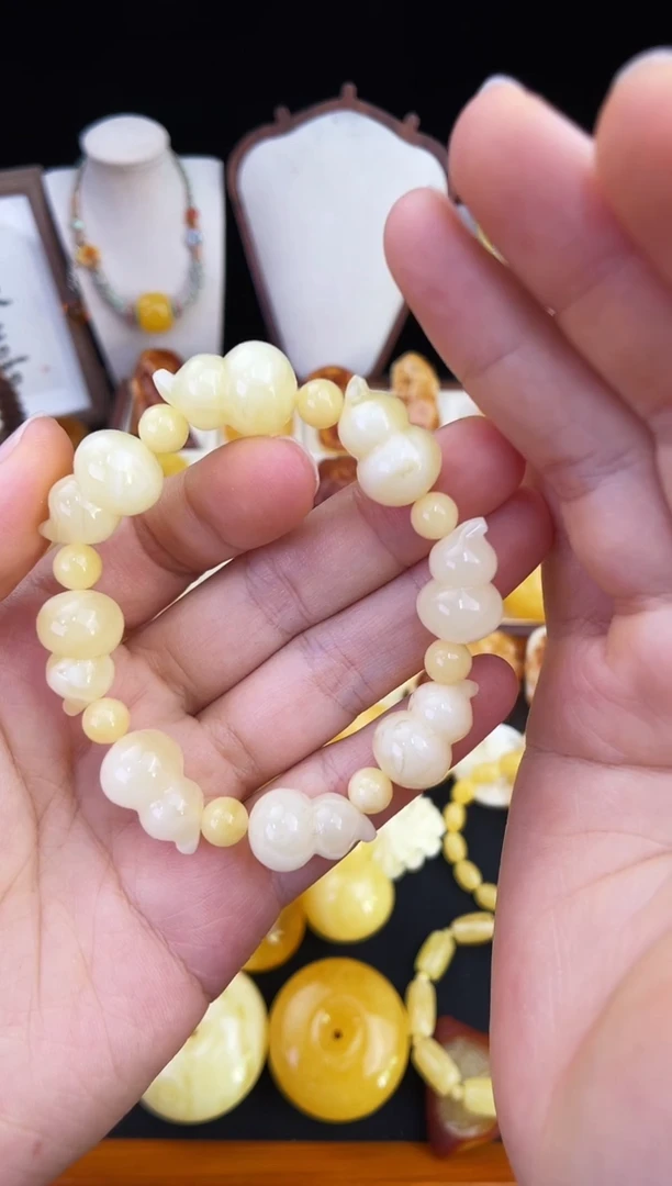 琥珀未镶嵌珠宝奇石小*柒月