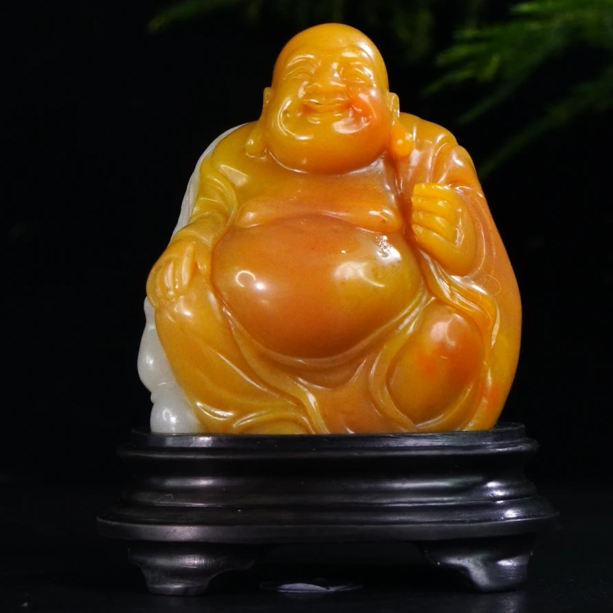 Lot.22.寿山石银包金旗降布袋弥勒摆件103.4克4.9x3.6x5.6cm