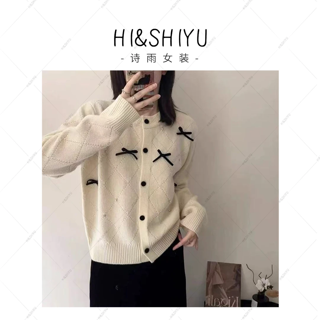 HISHIYU【缪斯小姐】独特蝴蝶结钉钻针织开衫