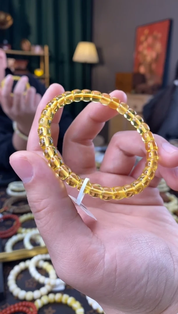 【闪购商品】金珀手串未镶嵌6.8mm直切