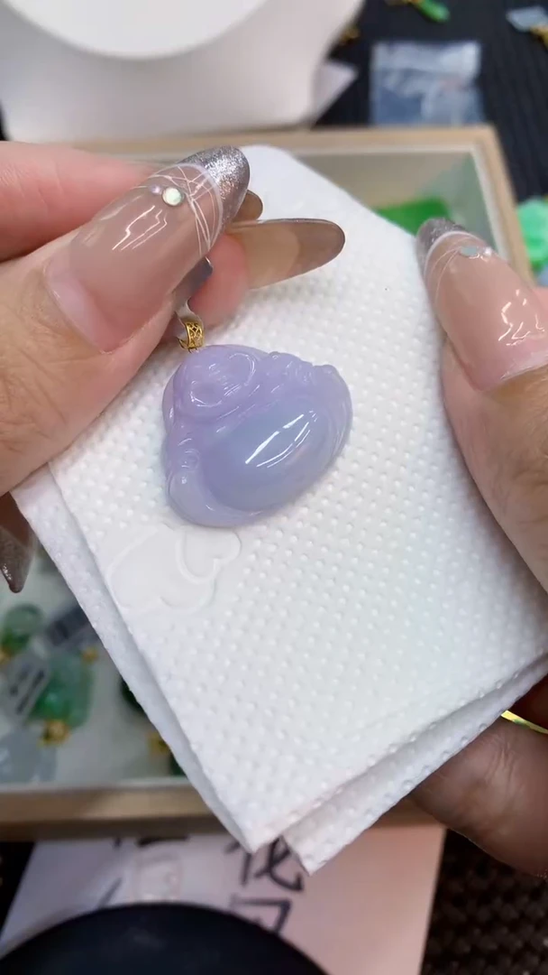 颈饰未镶嵌翡翠1