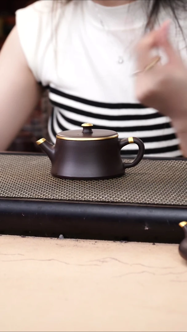 茶壶紫砂四号井茄皮紫泥描金新品云柱150cc