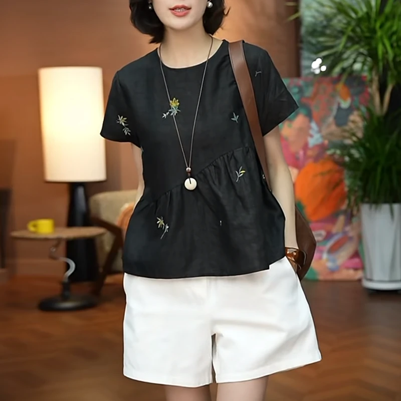 高级感气质套装女士2025年夏季新款设计感显瘦上衣休闲短裤两件套