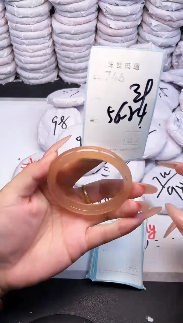 手镯玛瑙/玉髓未镶嵌746