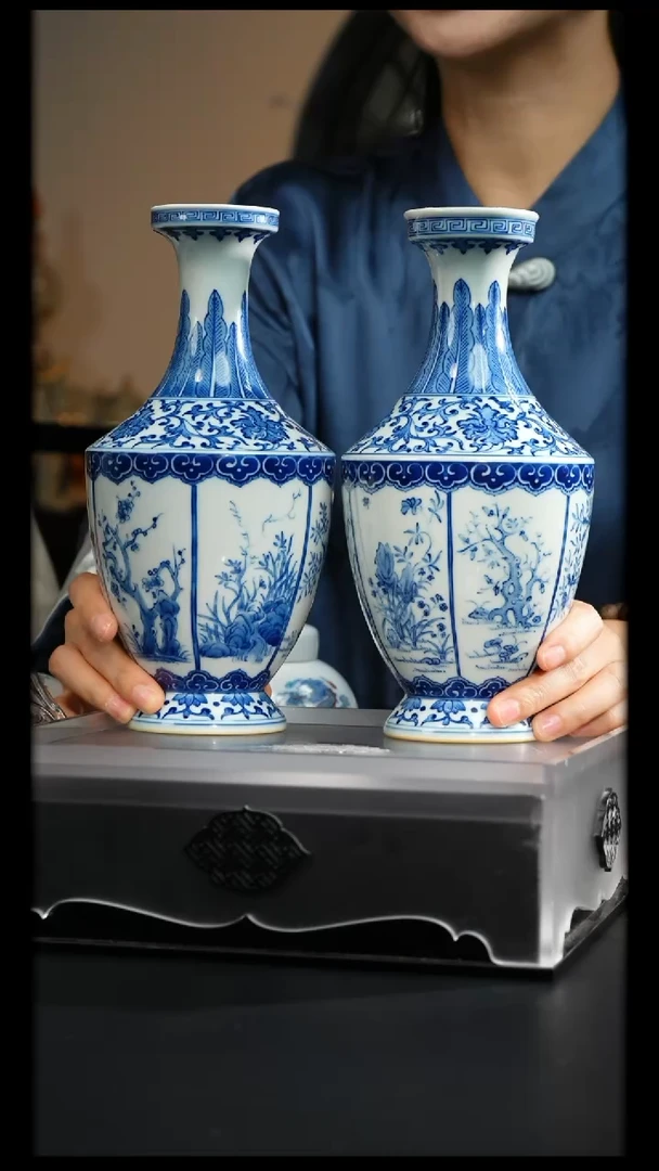 涂杏花窑丨青花十二花神赏瓶一对cppb202510166053