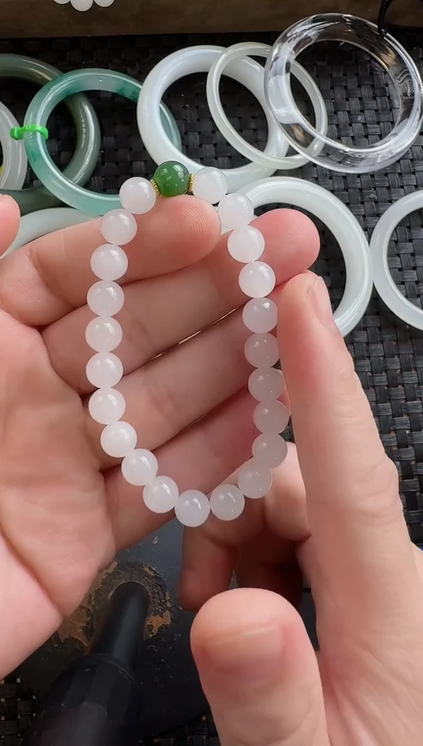 颈饰未镶嵌和田玉8mm白玉手串