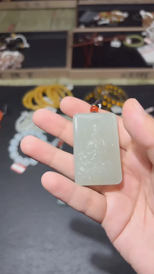 吊坠(不含链)未镶嵌和田玉观音牌