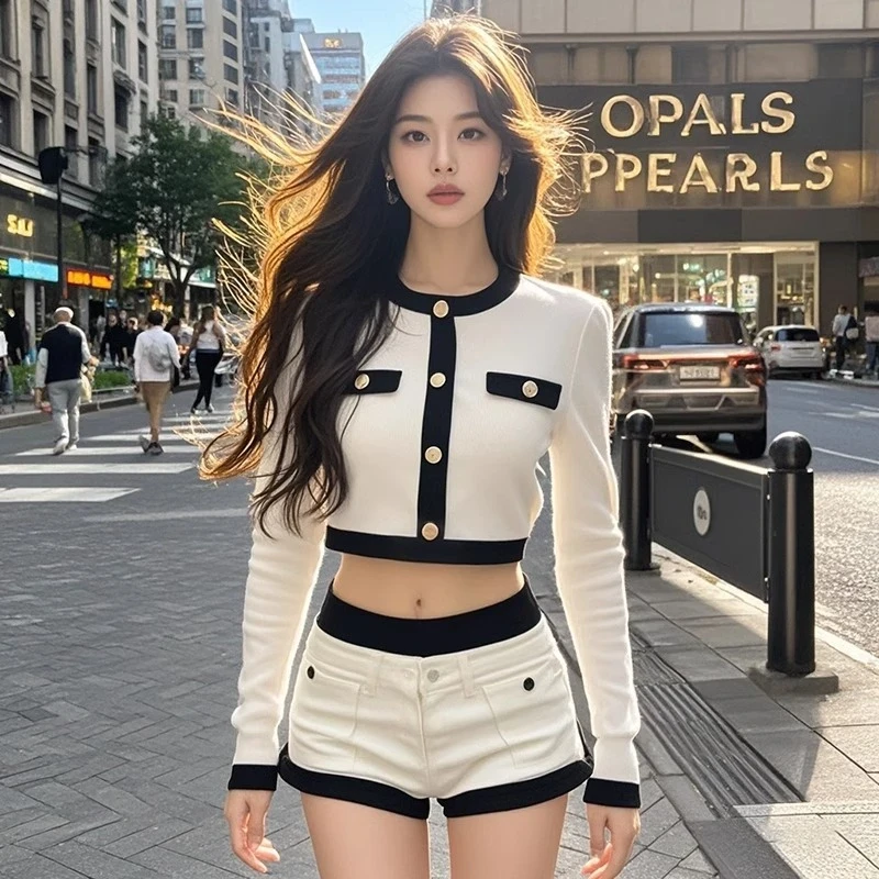 时尚套装2025新款女法式小香风撞色圆领上衣辣妹风低腰短裤小众