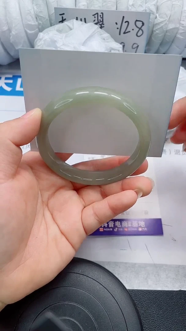 未镶嵌手镯石英质玉100-62/61