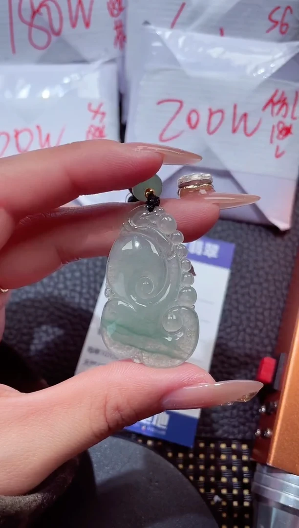 颈饰未镶嵌翡翠96