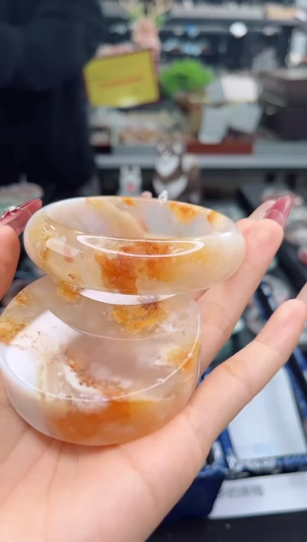 【闪购商品】石英质玉手镯未镶嵌62圈口（赠品镯心）1641598