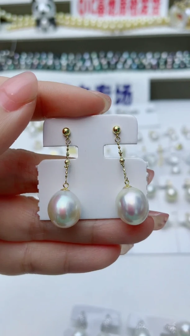18K金镶嵌耳饰海水珍珠A64